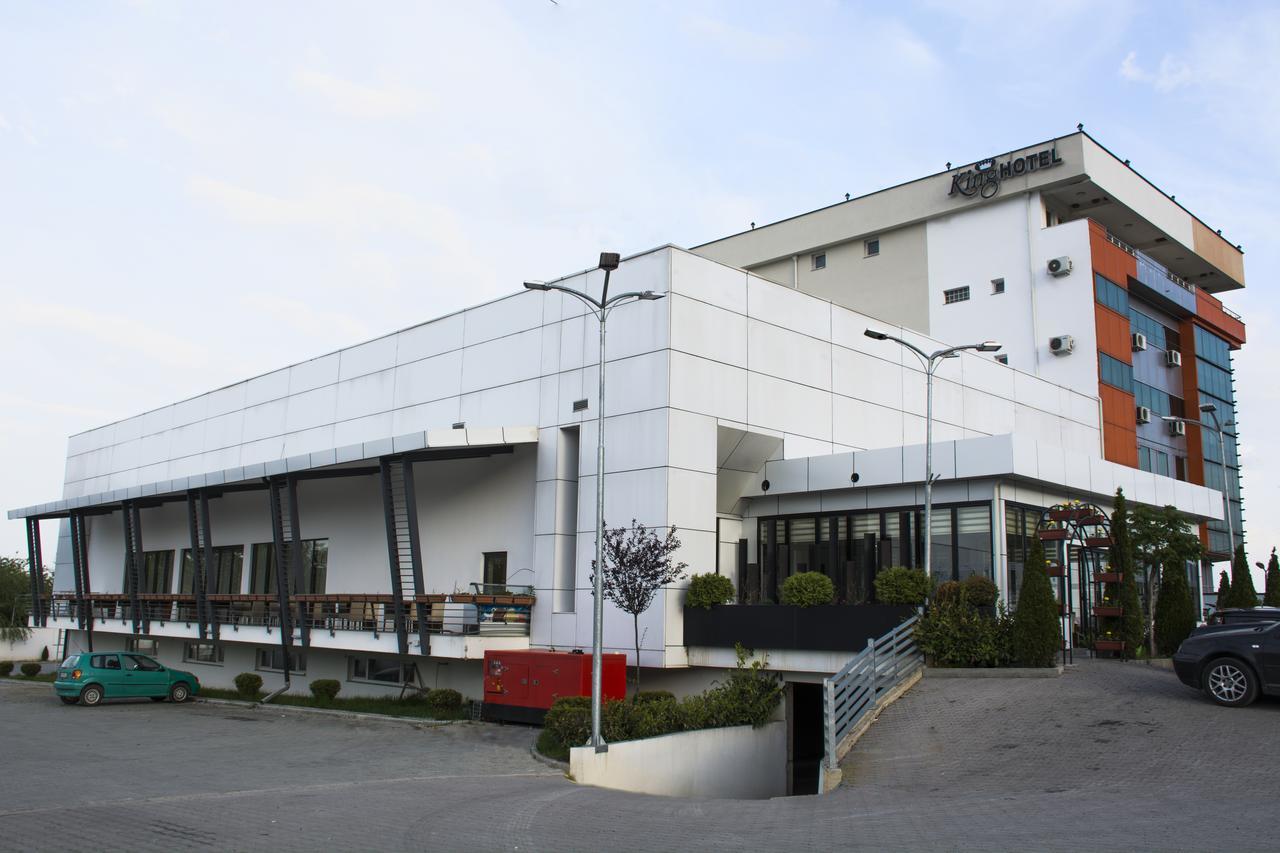 King Hotel Печ Екстериор снимка