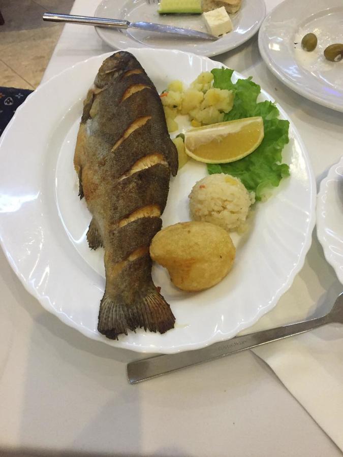 King Hotel Печ Екстериор снимка